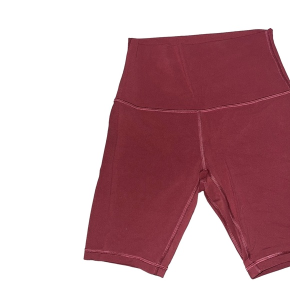 Lululemon Align Short 8"
Red Merlot
Size 4 - Picture 5 of 5
